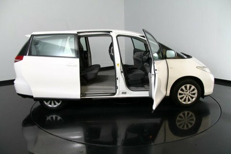 2006 TOYOTA TARAGO GLi ACR50R