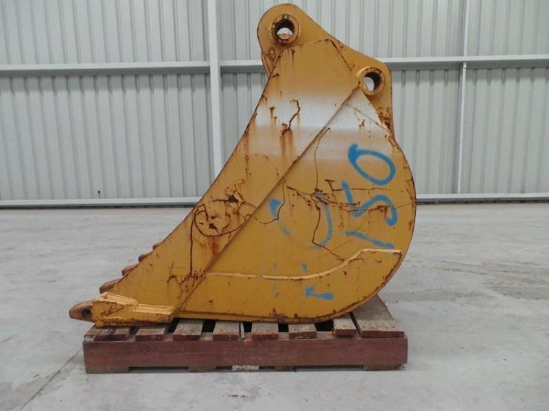 2017 WORKMATE 1000MM BUCKET