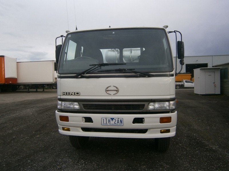 2001 HINO FM Ranger 14 concrete agitator