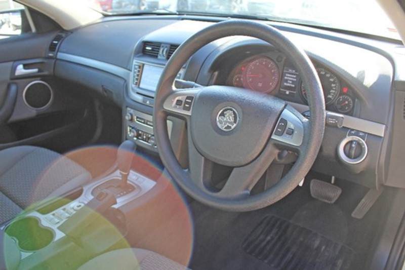2011 HOLDEN COMMODORE OMEGA VE Series II