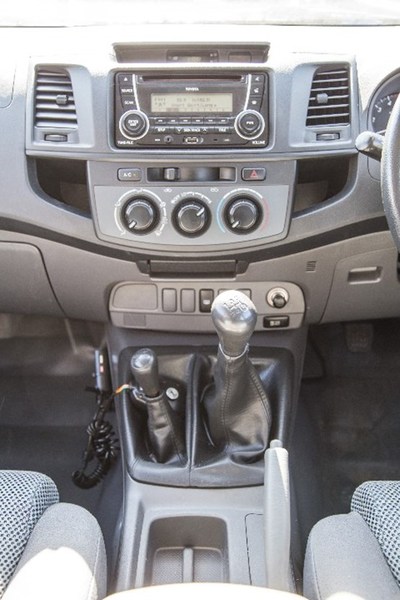 2012 TOYOTA HILUX SR KUN26R