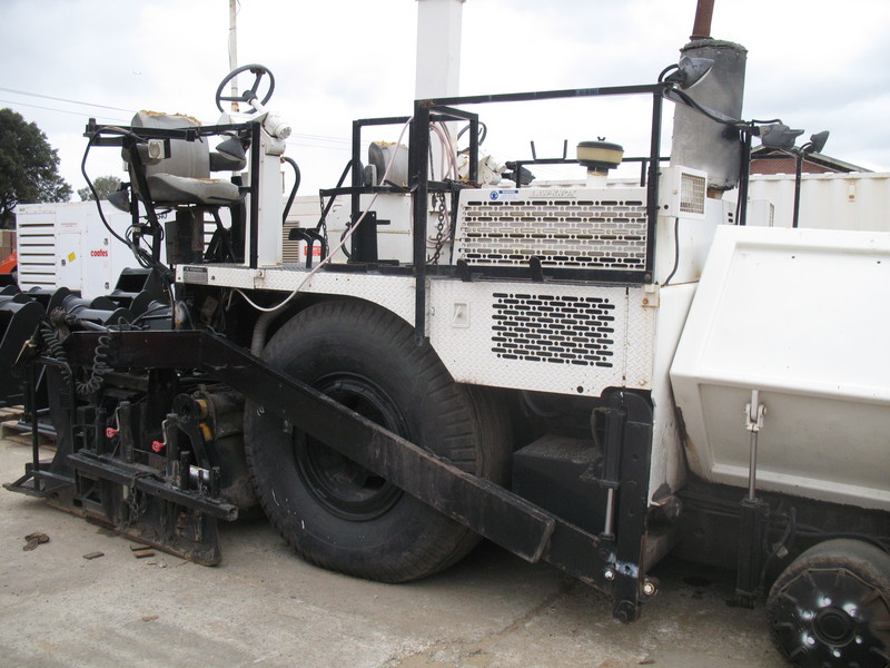 BITUMEN PAVER