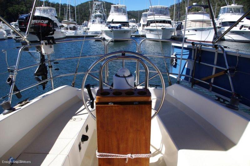 Phantom 33 Sloop