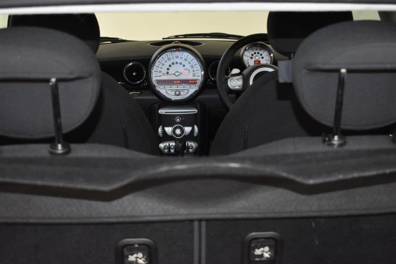 2009 MINI HATCH COOPER CHILLI R56
