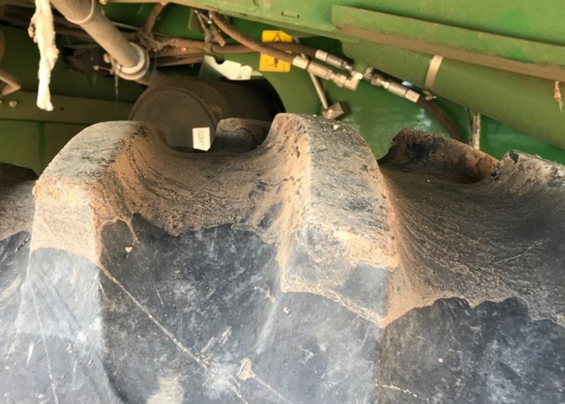JOHN DEERE 7760 Harvester