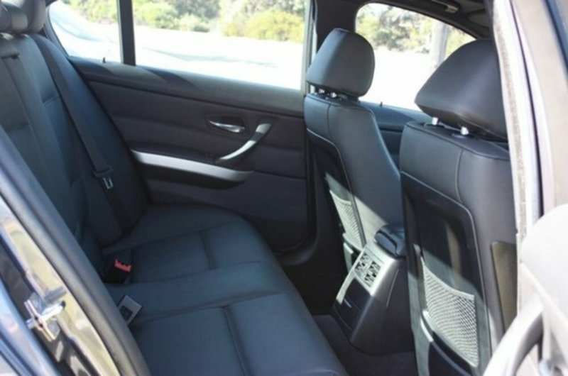 2007 BMW 3 25i E90 07 UPGRADE