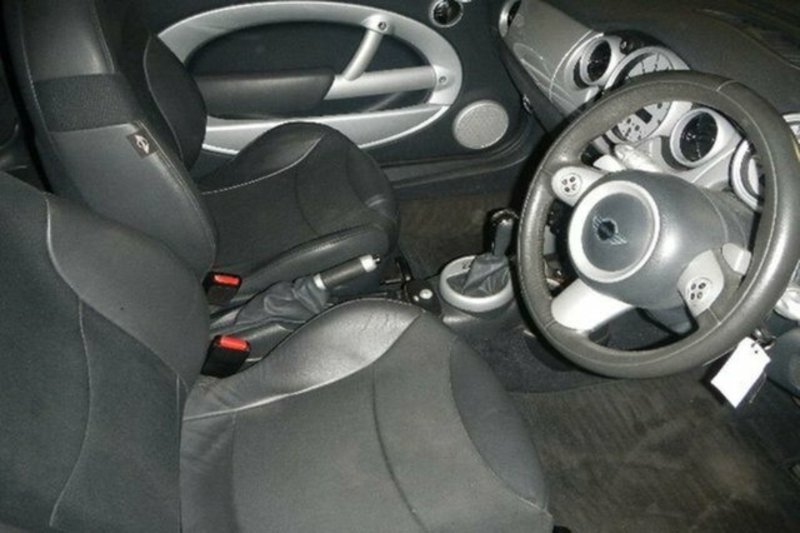 2004 MINI COOPER R50