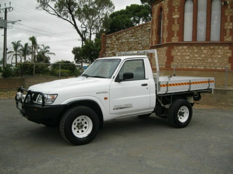 2002 NISSAN PATROL DX (4x4) GU