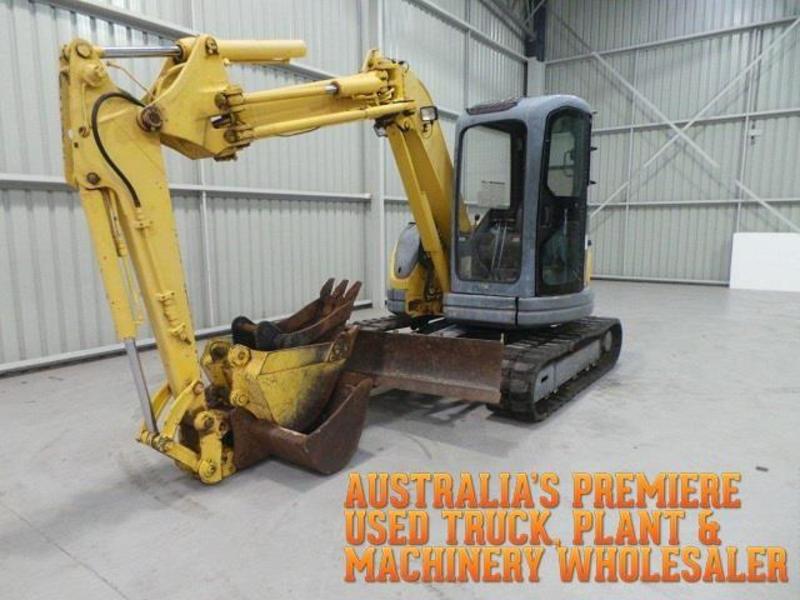 KOMATSU PC50UU-2 EXCAVATOR