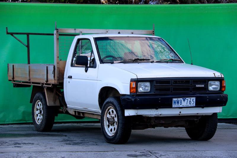 1987 NISSAN NAVARA