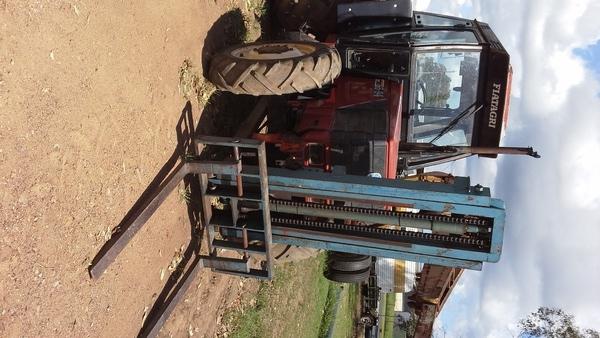 FIAT 65-94 CAB TRACTOR 854