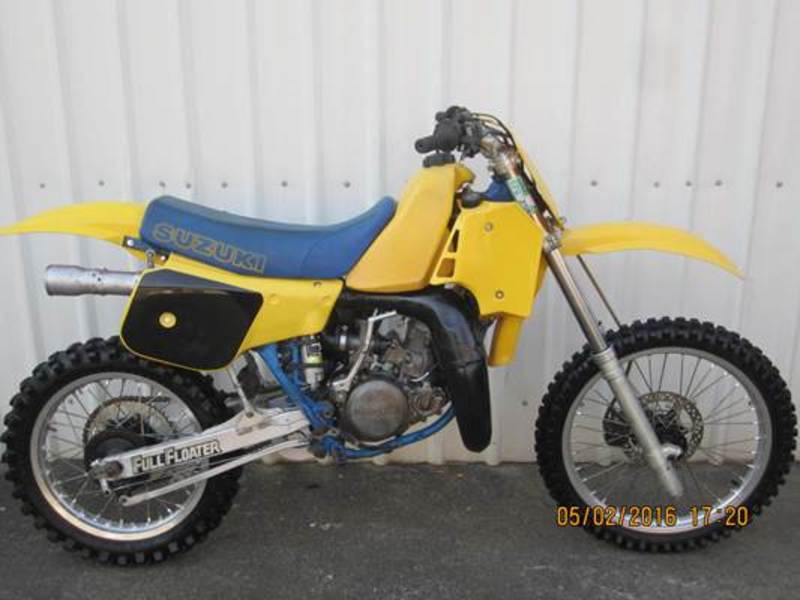 1985 SUZUKI 250CC RM250 3266