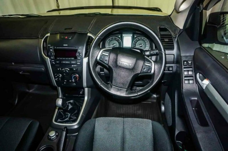 2014 ISUZU D-MAX LS-M HI-RIDE (4x4) TF MY15