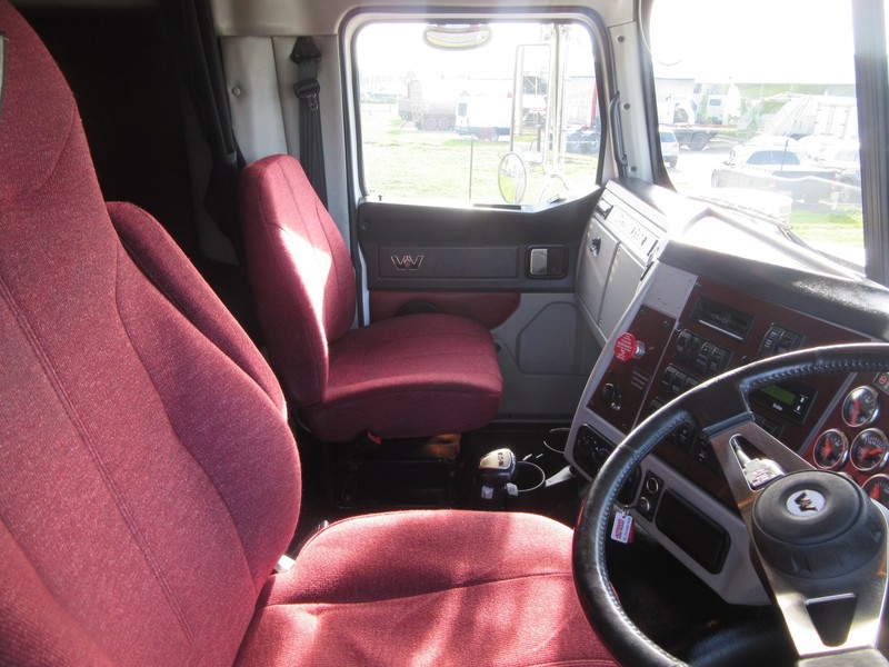 2012 WESTERN STAR 4864FX STRATOSPHERE 4864FX Truck