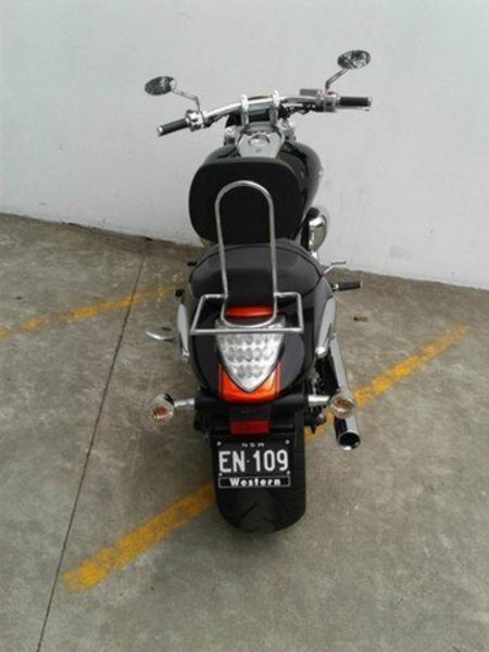 2011 SUZUKI 1800CC VZR 1800 BOULEVARD (M109R) L0