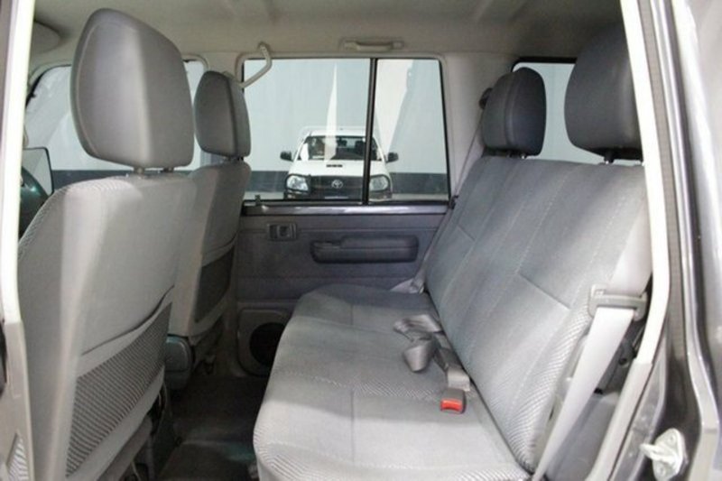 2012 TOYOTA LANDCRUISER GXL (4x4) VDJ76R MY12 UPDATE