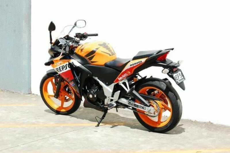 2013 HONDA 250CC CBR250R REPSOL (ABS)