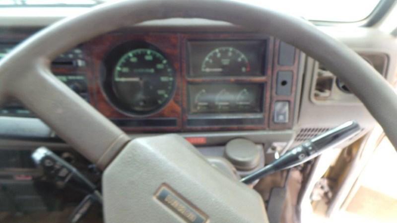 1992 MAZDA T3500 BUS