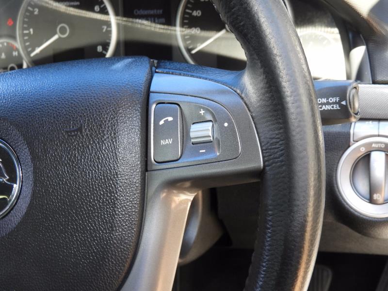 2011 HOLDEN CALAIS VE II