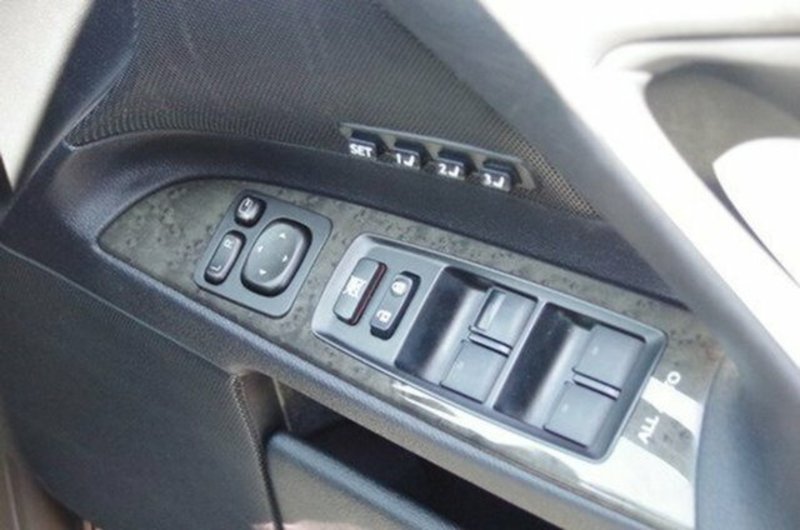2010 LEXUS IS250 SPORTS LUXURY GSE20R