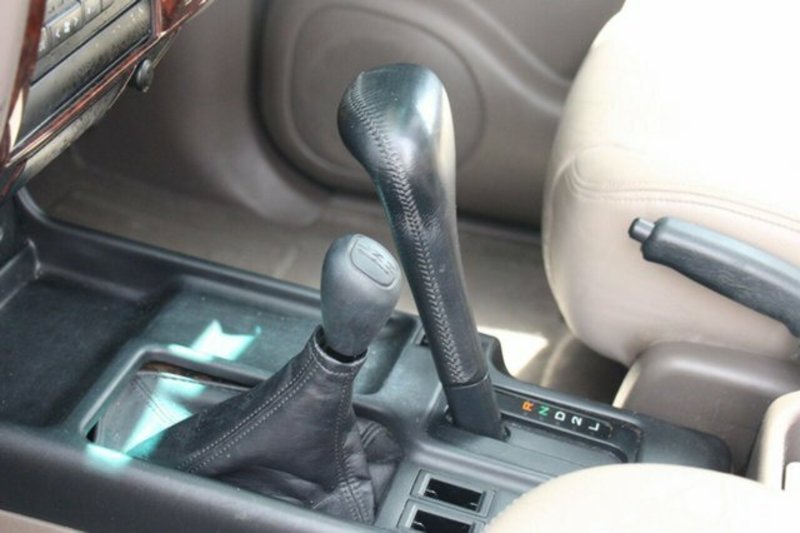 2002 TOYOTA LANDCRUISER PRADO GRANDE (4x4) VZJ95R