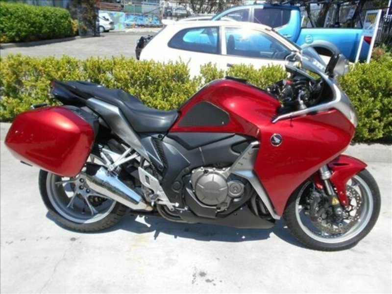 2010 HONDA 1200CC VFR1200F A