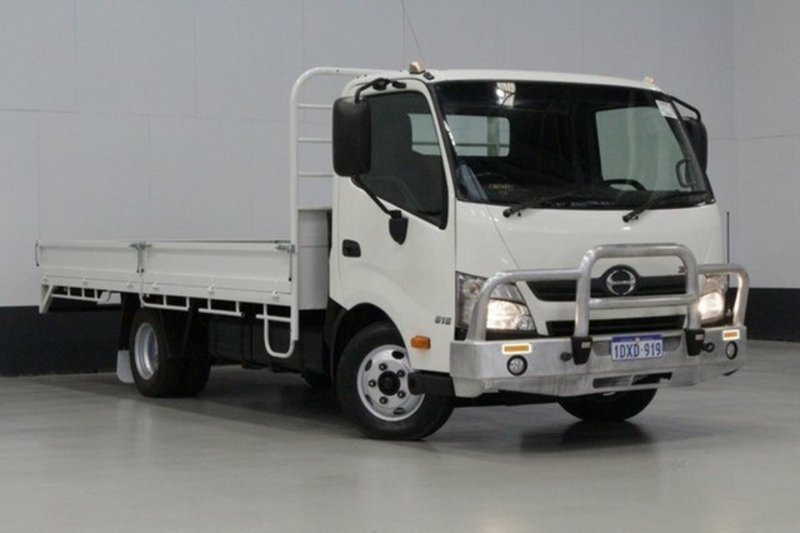 2012 HINO 300 616 AUTO MWB XZU710R