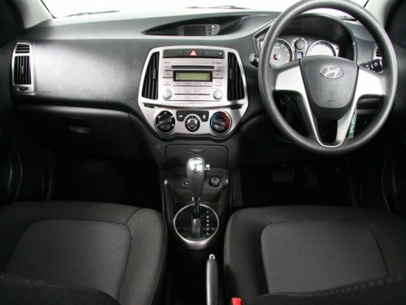 2015 HYUNDAI i20 ACTIVE PB MY14