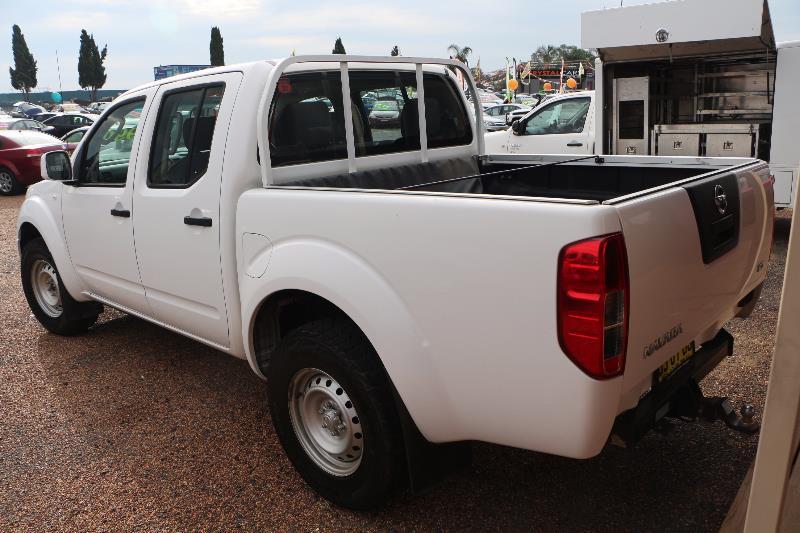 2012 NISSAN NAVARA dual cub utility
