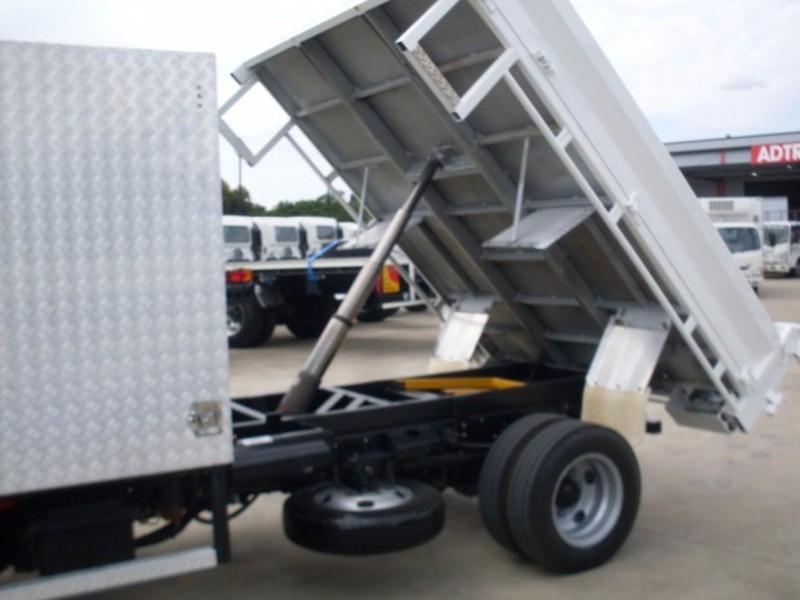 2013 HINO 617 - 300 Series TIPPER TOOL BOX 617 - 300 Series Truck