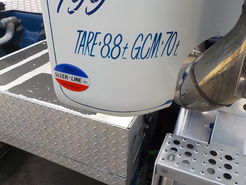 2003 STERLING LT9500 Truck