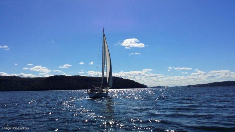 Phantom 33 Sloop