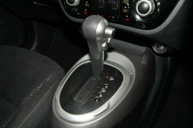 2014 NISSAN JUKE ST 2WD F15 MY14