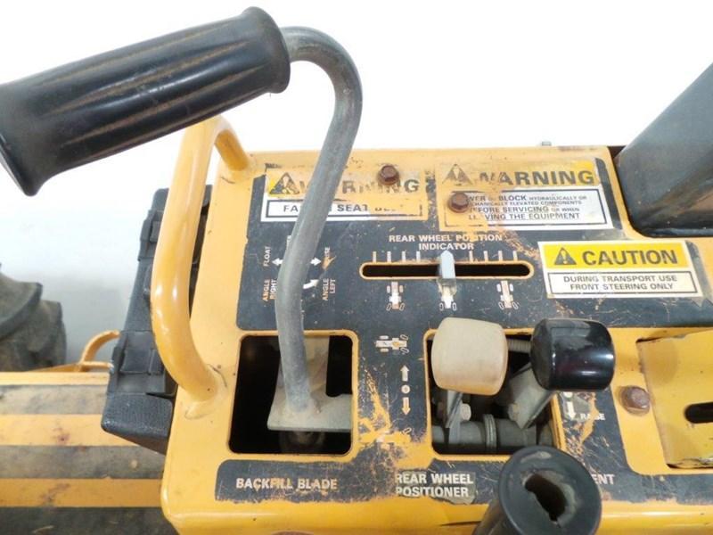1995 CASE 560 TRENCHER