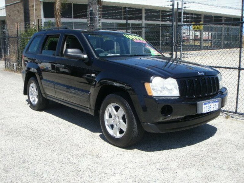 2005 JEEP GRAND CHEROKEE LAREDO (4x4) WH