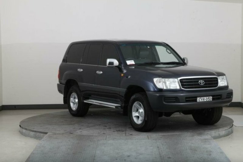 1999 TOYOTA LANDCRUISER GXL (4x4) FZJ105R