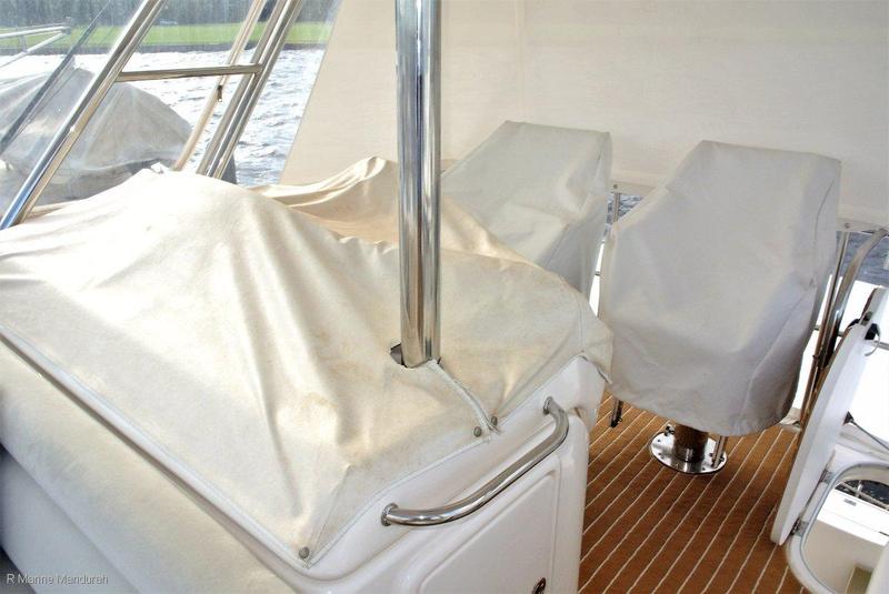 Riviera 42 Flybridge *** OUTSTANDING CONDITION ***$459,000***