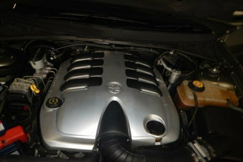 2004 HOLDEN STATESMAN V8 WK