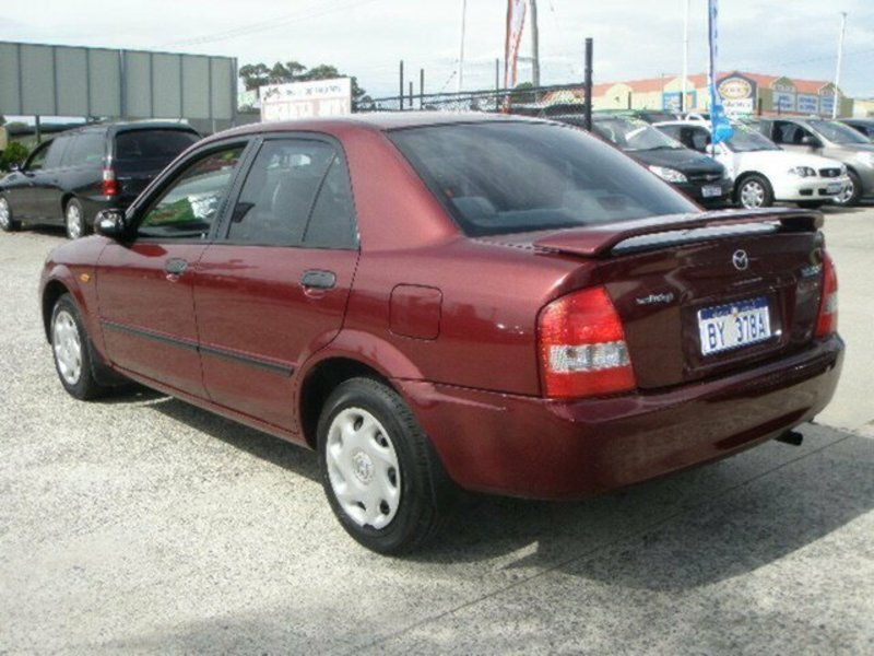 2002 MAZDA 323 PROTEGE