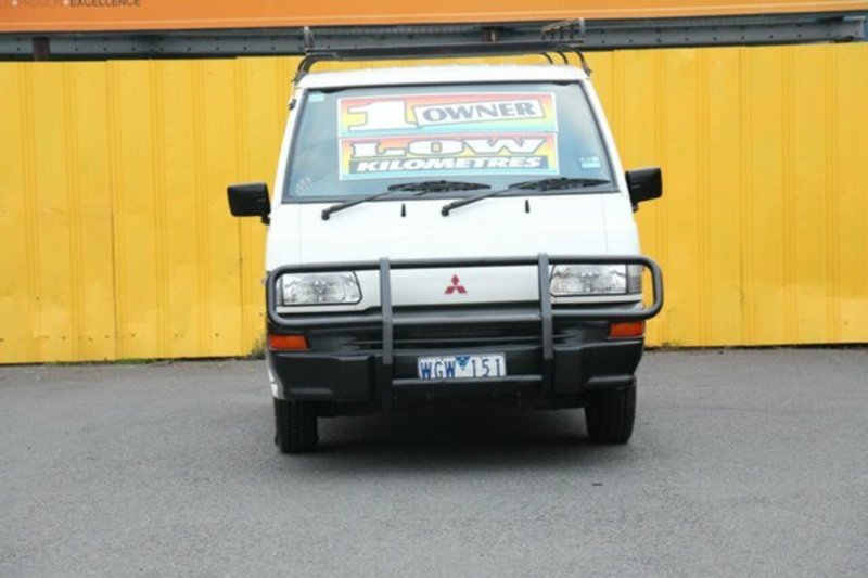 2009 MITSUBISHI EXPRESS SWB SJ MY09