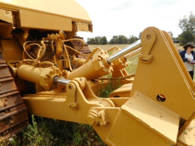 CATERPILLAR D8L D8L Dozer