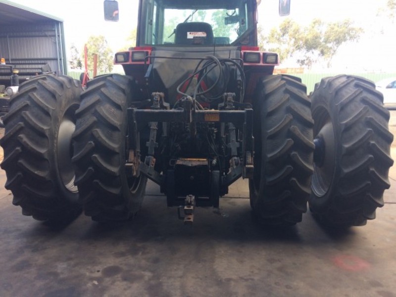 Case IH 8940 Tractor