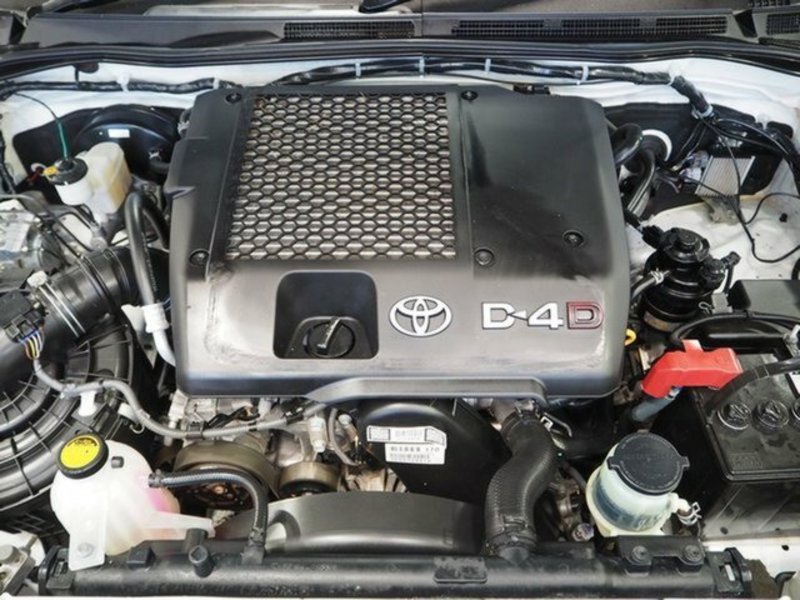 2012 TOYOTA HILUX SR (4x4) KUN26R MY12