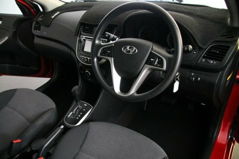 2014 HYUNDAI ACCENT ACTIVE RB2