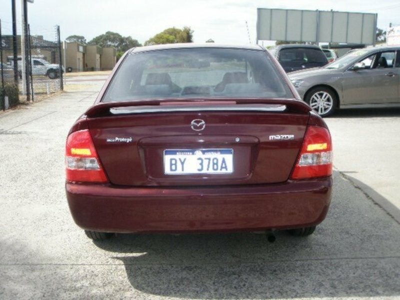 2002 MAZDA 323 PROTEGE