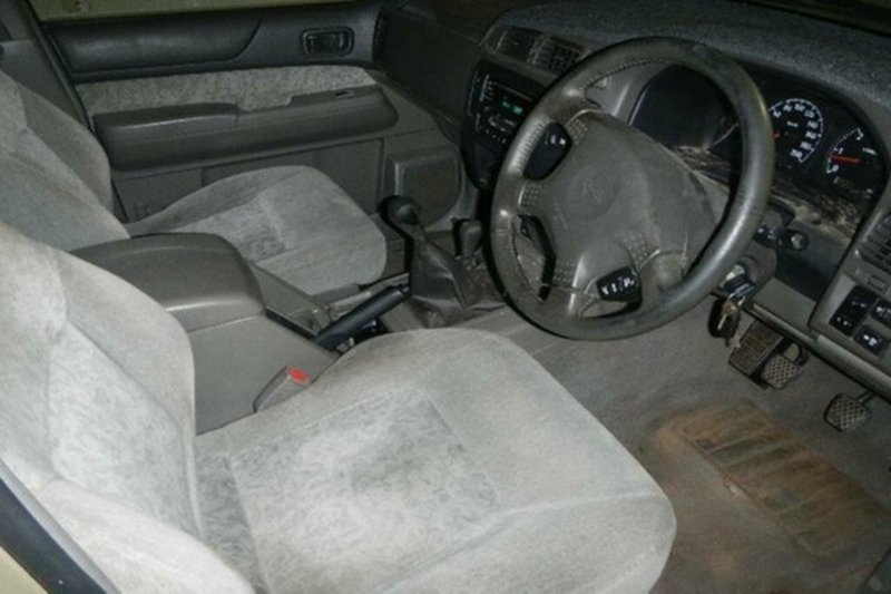 2000 NISSAN PATROL ST (4x4) GU