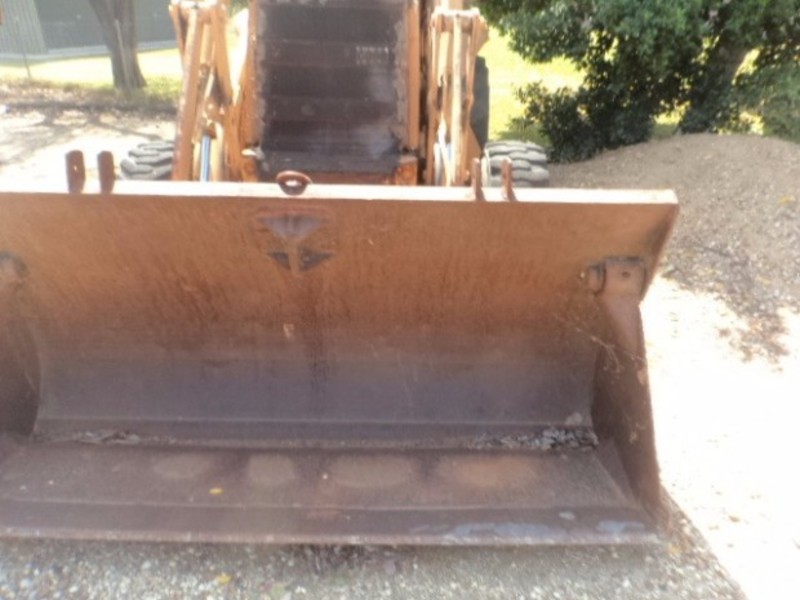 CASE 580K Backhoe Loader