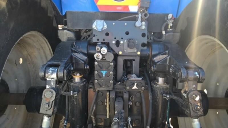 2012 NEW HOLLAND T8.390 340hp FWA Tractor T8.390 Tractor