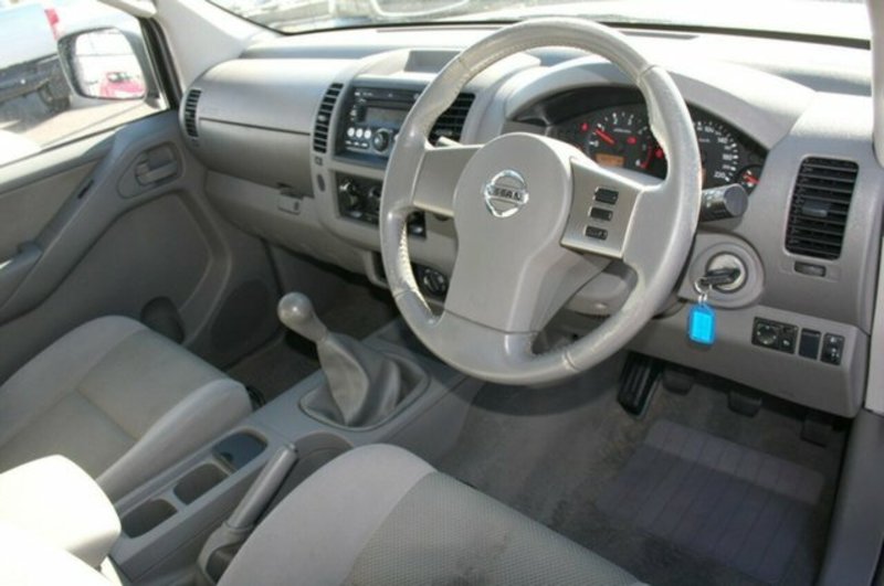 2010 NISSAN NAVARA ST-X (4x4) D40