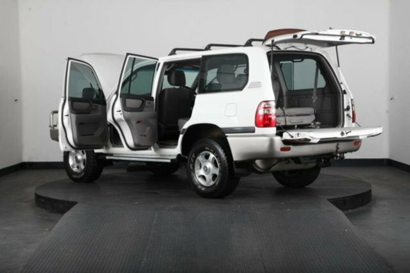 2003 TOYOTA LANDCRUISER GXL (4x4) UZJ100R